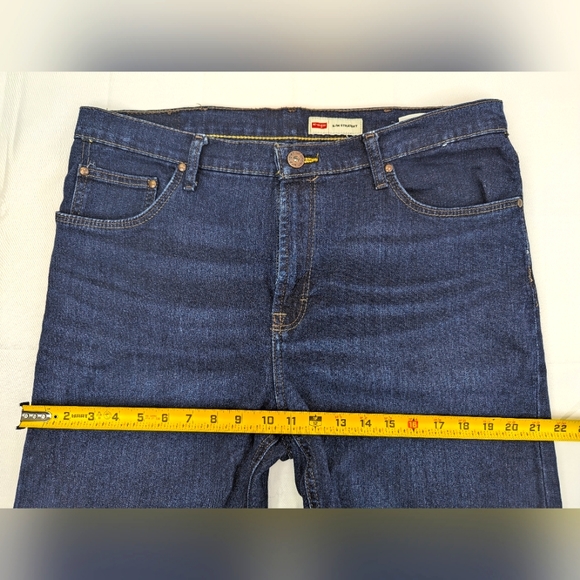 Wrangler Slim Straight Jeans, Men 36 x 32, 5-Pocket Med Wash High Rise - A25 - Picture 5 of 14